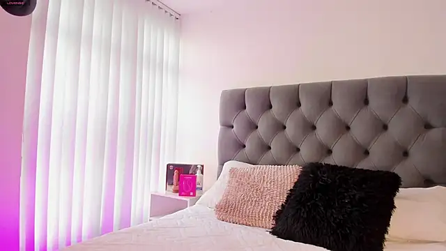 VictoriaParkeer online show from January 13, 12:21 pm