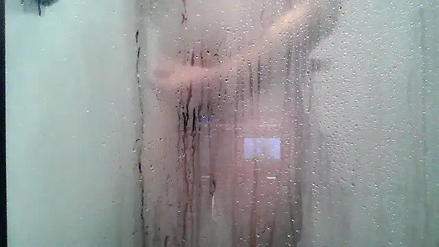 Snapshot of LicitInvader chatting on July 15, 7:30 pm LicitInvader online show from July 15, 7:30 pm