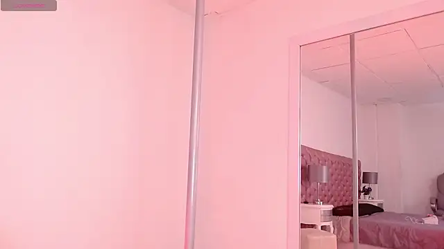 Coralgh  online show from September 23, 8:23 pm