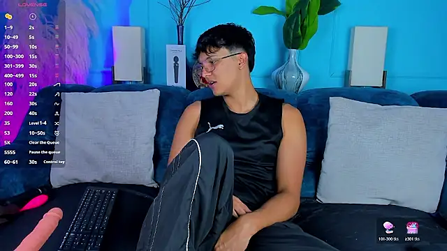 Leo Savage  online show from January 14, 3:01 am