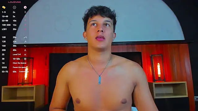 Snapshot of Leo_Savage_ chatting on June 5, 6:52 am Leo Savage online show from June 5, 6:52 am