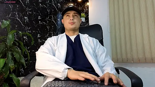 Alexander ferre online show from February 26, 11:42 am