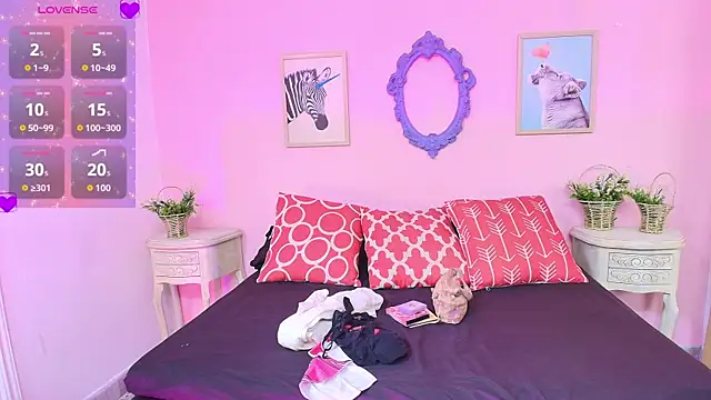 Snapshot of Nahomi_Rivera chatting on September 25, 1:04 pm Nahomi Rivera online show from September 25, 1:04 pm