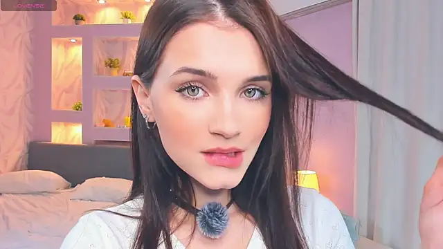 TeriRipka online show from November 18, 7:07 pm