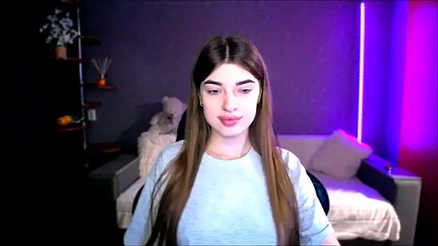 Snapshot of Dianaa_Lee0 chatting on September 24, 5:05 pm Dianaa Lee0 online show from September 24, 5:05 pm