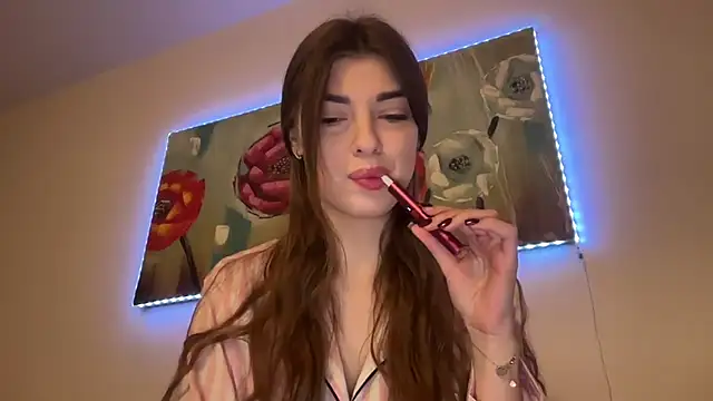 Snapshot of Dianaa_Lee0 chatting on October 23, 10:19 pm Dianaa Lee0 online show from October 23, 10:19 pm