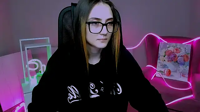 olivianorton online show from November 25, 3:12 pm