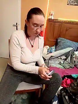 Sophierob1 online show from September 24, 6:17 am