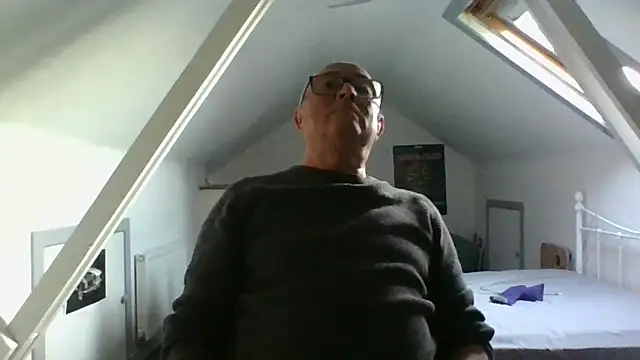 naughtygrandad1 online show from November 4, 3:22 pm
