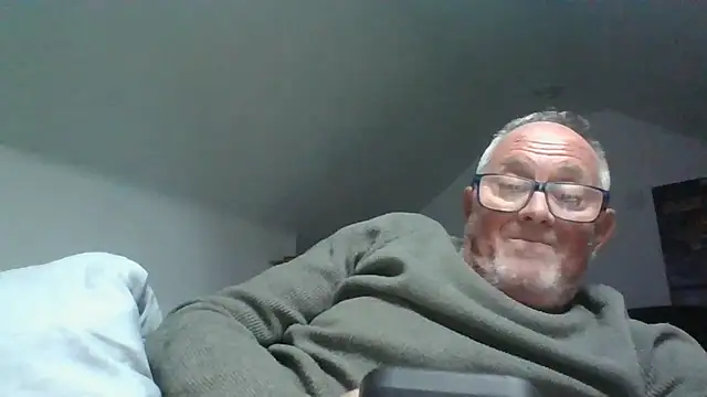 Snapshot of naughtygrandad1 chatting on June 5, 7:41 pm naughtygrandad1 online show from June 5, 7:41 pm