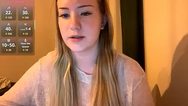 PandaFluff online show from October 23, 3:44 pm