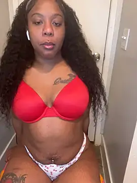 ObsessedWLyla online show from January 16, 10:08 am