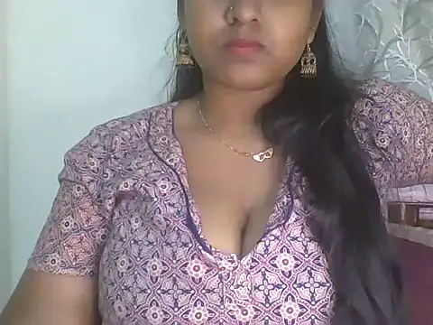 its me Rashmi online show from February 3, 4:45 pm