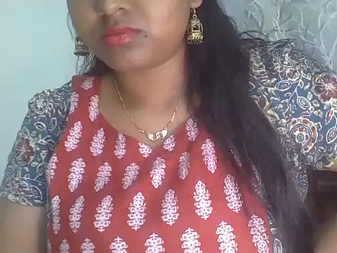 its me Rashmi online show from February 4, 5:30 pm