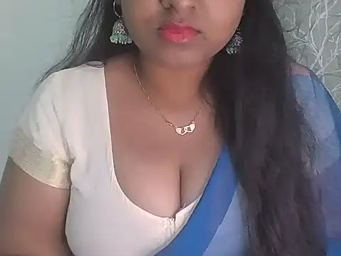 its me Rashmi online show from February 6, 5:16 pm
