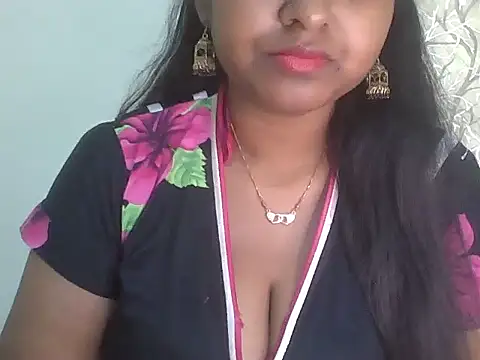 its me Rashmi online show from March 9, 5:00 am