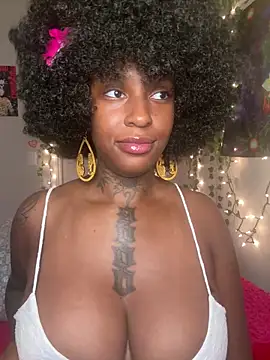 MistiSavannah online show from June 14, 1:24 pm