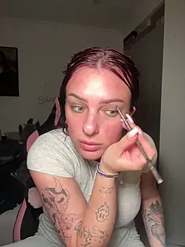 Snapshot of OliviaaFischer chatting on February 14, 6:37 pm OliviaaFischer online show from February 14, 6:37 pm