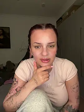 Snapshot of OliviaaFischer chatting on February 19, 10:50 pm OliviaaFischer online show from February 19, 10:50 pm