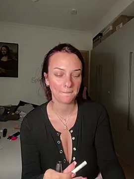 Snapshot of OliviaaFischer chatting on March 2, 8:04 pm OliviaaFischer online show from March 2, 8:04 pm