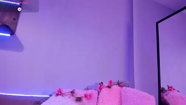 RenataLeclair online show from September 12, 4:18 pm