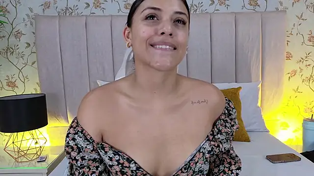 Snapshot of Lexxi_gb chatting on May 26, 8:38 pm Lexxi gb online show from May 26, 8:38 pm
