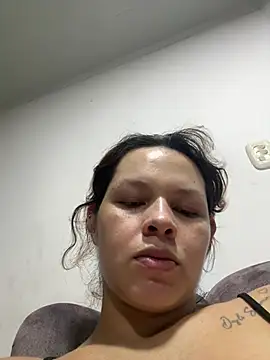Snapshot of miacarrot chatting on August 5, 2:58 am miacarrot online show from August 5, 2:58 am