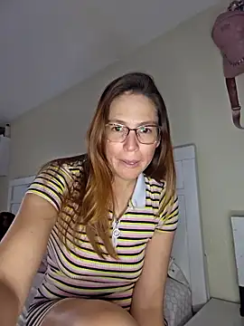 chicaenmascarada online show from September 23, 3:59 pm