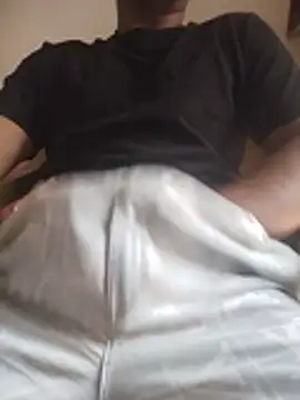 COme8989 online show from November 29, 6:16 am