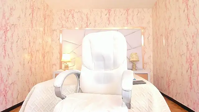 Emily Whinfre online show from February 7, 8:56 pm