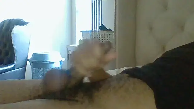 Snapshot of Malcolm4122 chatting on May 17, 11:45 pm Malcolm4122 online show from May 17, 11:45 pm
