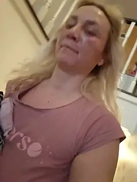 merlyn4 online show from January 14, 9:48 am