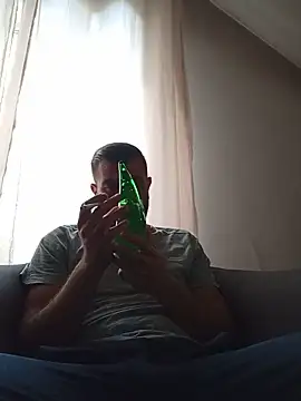 Snapshot of Alexdaniel89 chatting on May 24, 7:35 am Alexdaniel89 online show from May 24, 7:35 am
