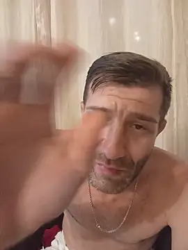Snapshot of Alexdaniel89 chatting on June 20, 9:50 pm Alexdaniel89 online show from June 20, 9:50 pm