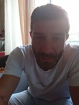 Snapshot of Alexdaniel89 chatting on June 25, 12:53 pm Alexdaniel89 online show from June 25, 12:53 pm