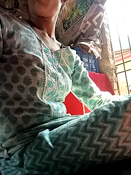 priyastrip314 online show from February 17, 7:05 am