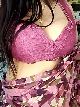 Snapshot of PRIYA_22 chatting on May 18, 4:46 pm PRIYA 22 online show from May 18, 4:46 pm