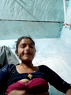 Snapshot of PoojaPleasure chatting on November 15, 6:48 pm PoojaPleasure online show from November 15, 6:48 pm