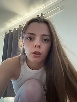 cutietootie02 online show from August 1, 2:27 pm