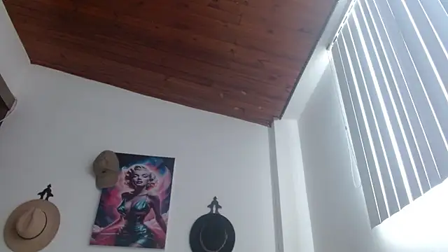 Crystal Star  online show from February 7, 4:11 pm