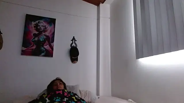 Crystal Star  online show from April 17, 12:41 pm