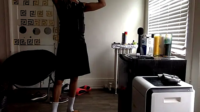 Diodre Benyoon online show from April 21, 6:34 pm