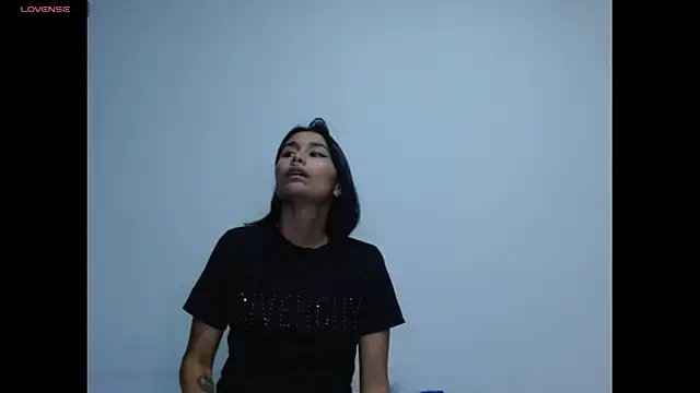 Gia Lee online show from December 22, 3:36 am