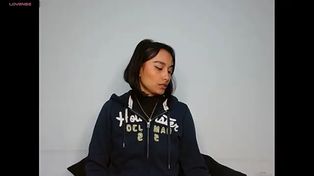 Gia Lee online show from February 26, 2:21 am