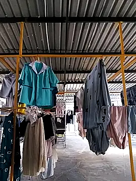Snapshot of Minn-cute chatting on May 15, 3:35 am Minn-cute online show from May 15, 3:35 am