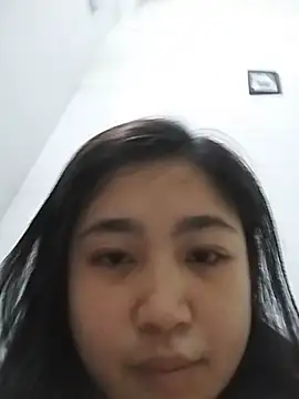 Snapshot of Minn-cute chatting on May 31, 2:53 am Minn-cute online show from May 31, 2:53 am