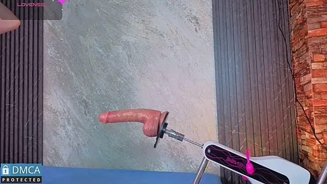 nena cupcake  online show from April 10, 11:37 am