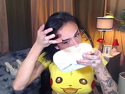 WILDROXIE online show from September 23, 11:08 pm