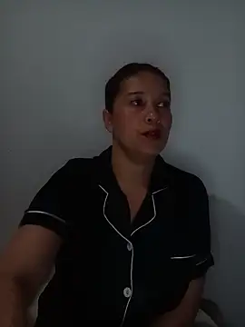 Snapshot of Alana_steel_1 chatting on July 15, 3:12 am Alana steel 1 online show from July 15, 3:12 am