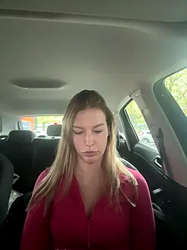 Chloemillerrxx online show from November 29, 1:36 pm